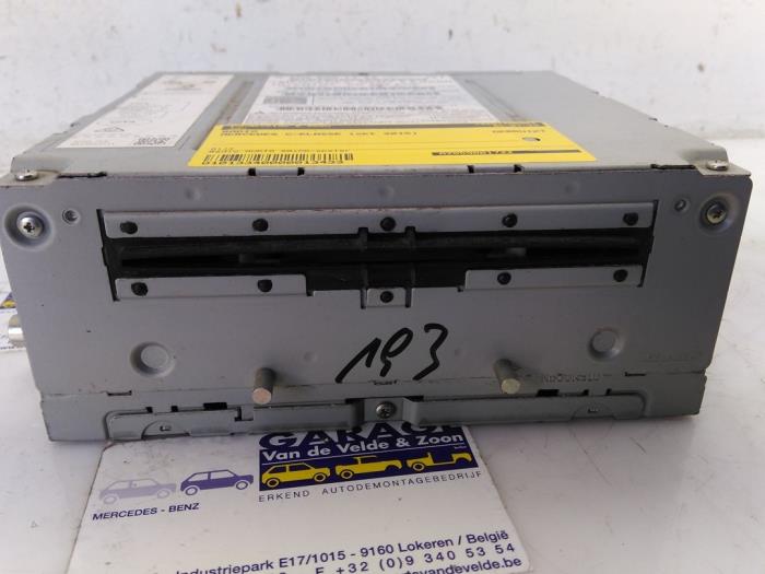 Radio Mercedes C-Klasse