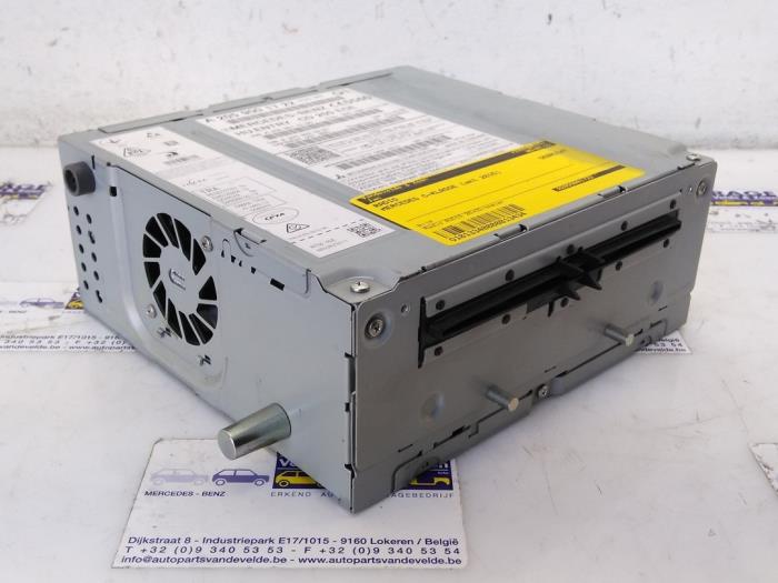 Radio Mercedes C-Klasse