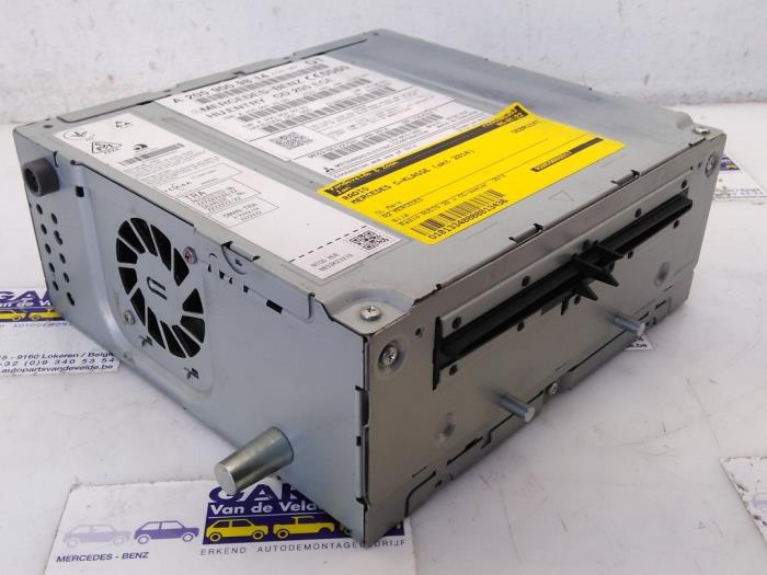 Radio Mercedes C-Klasse