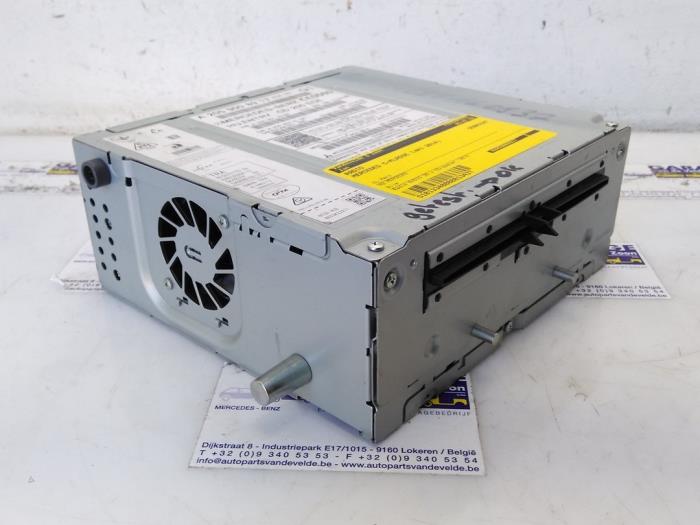 Radio Mercedes C-Klasse