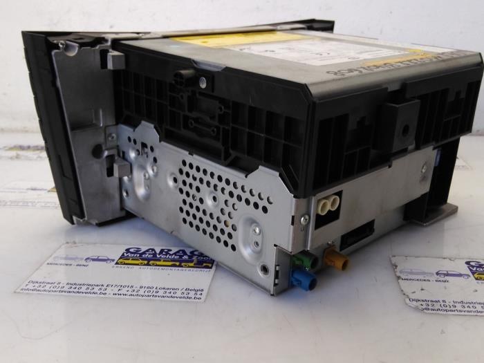 Radio Mercedes E-Klasse