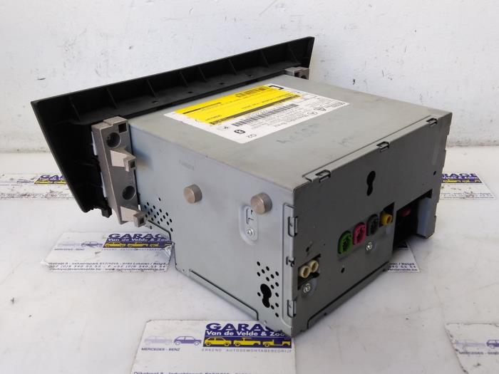 Radio Mercedes C-Klasse