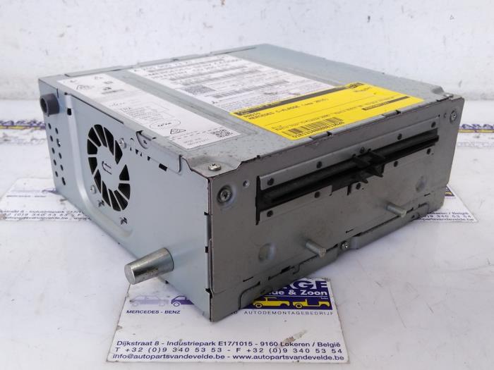 Radio Mercedes C-Klasse