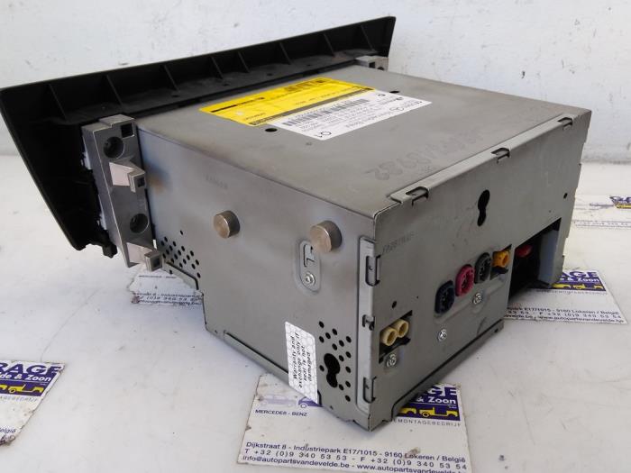 Radio Mercedes C-Klasse