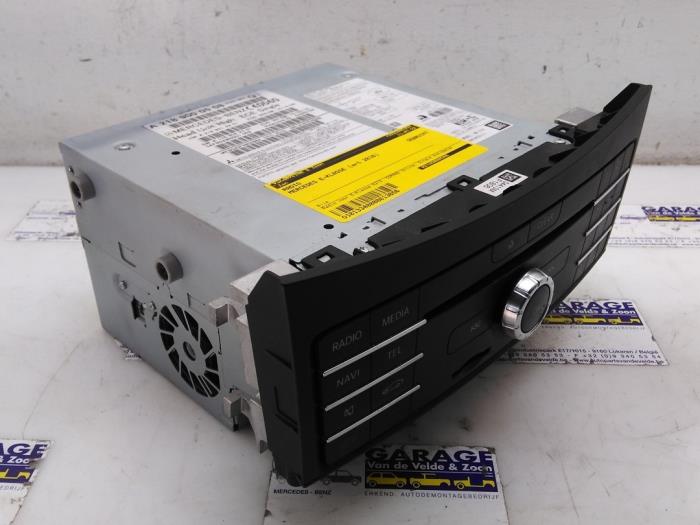 Radio Mercedes E-Klasse