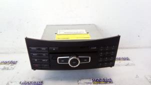 Gebruikte Radio Mercedes E (W212) E-220 CDI 16V BlueEfficiency Prijs € 121,00 Inclusief btw aangeboden door Autoparts Van De Velde