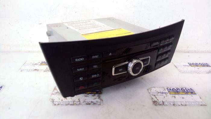 Radio Mercedes C-Klasse