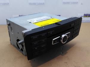 Gebruikte Radio Mercedes B (W246) 1.8 B-180 CDI BlueEFFICIENCY 16V Prijs € 108,90 Inclusief btw aangeboden door Autoparts Van De Velde