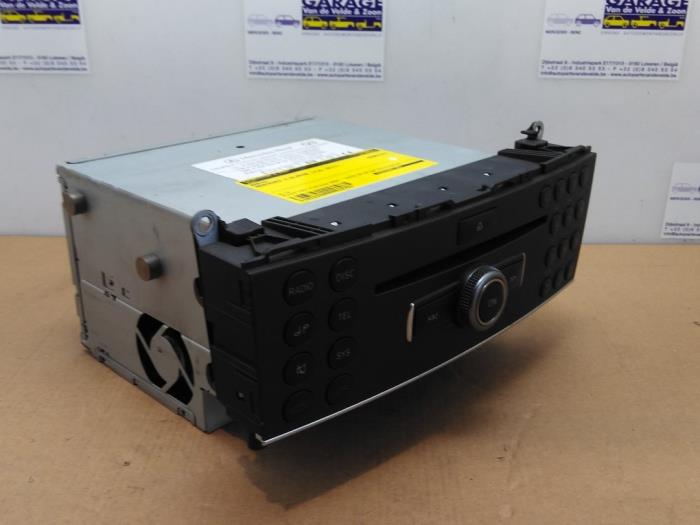 Radio Mercedes C-Klasse