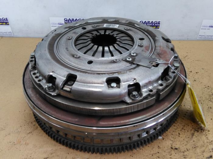 Kolo zamachowe Mercedes C-Klasse