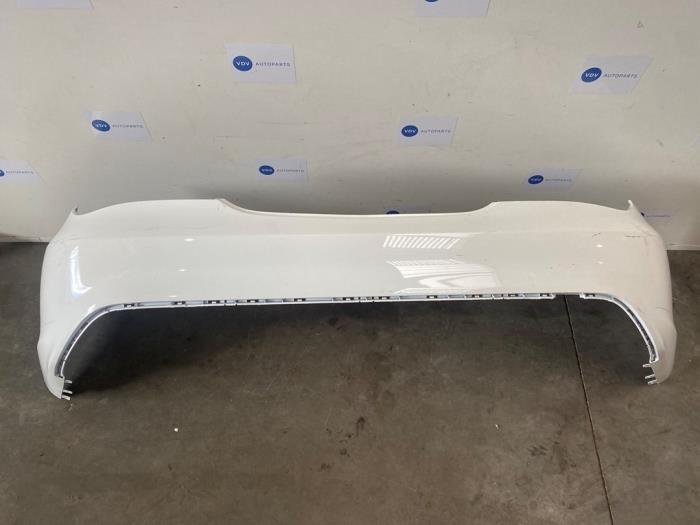 Zderzak tylny Mercedes CLA