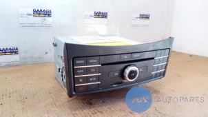 Gebruikte Radio Mercedes E (R207) E-220 CDI 16V BlueTEC Prijs € 272,25 Inclusief btw aangeboden door Autoparts Van De Velde