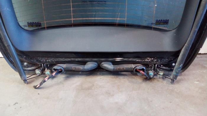 Pokrywa bagaznika Mercedes CLA