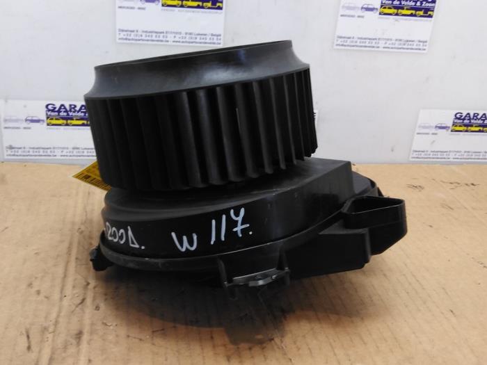 Moteur de ventilation chauffage Mercedes CLA
