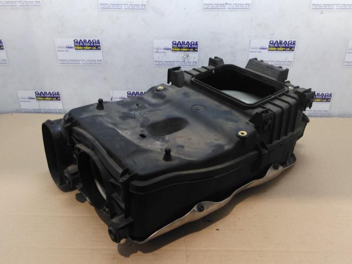 Boîtier filtre à air Mercedes E-Klasse