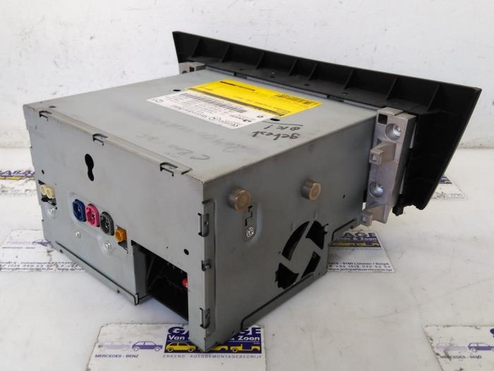 Radio Mercedes C-Klasse