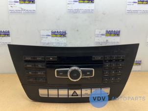 Gebruikte Radio Mercedes C (C204) 2.2 C-220 CDI 16V BlueEfficiency Prijs op aanvraag aangeboden door Autoparts Van De Velde