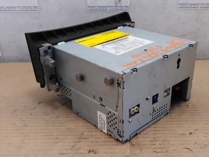 Radio Mercedes E-Klasse