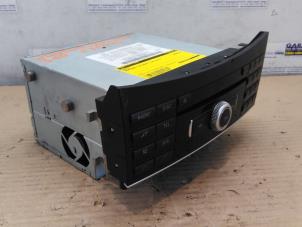 Gebruikte Radio Mercedes E (C207) E-350 CDI V6 24V Prijs € 151,25 Inclusief btw aangeboden door Autoparts Van De Velde