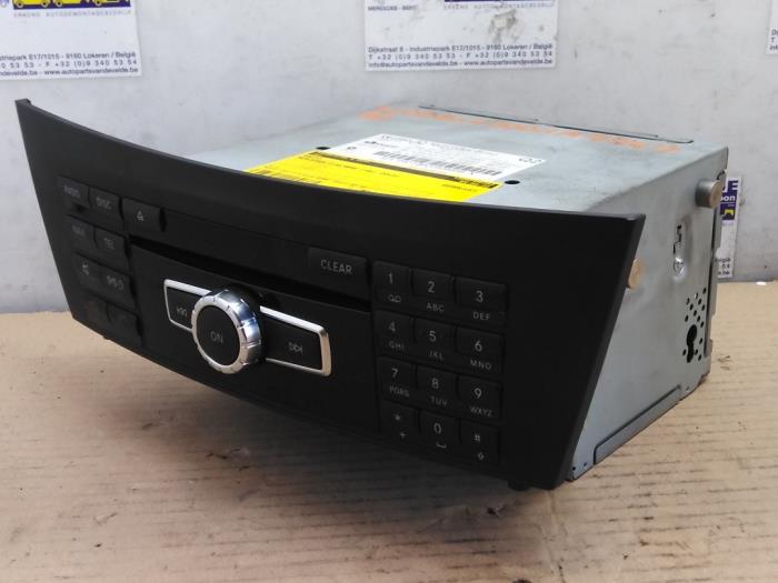 Radio Mercedes C-Klasse