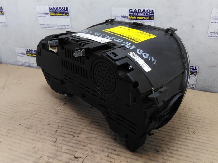 Licznik kilometrów KM Mercedes A-Klasse