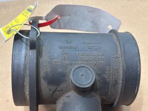 Gebruikte Luchtmassameter Mercedes S (W140) 6.0 S-600 48V Prijs € 30,25 Inclusief btw aangeboden door Autoparts Van De Velde