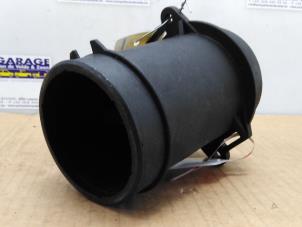Gebruikte Luchtmassameter Mercedes S (W140) 3.2 300 SE,SEL 24V (S320) Prijs € 48,40 Inclusief btw aangeboden door Autoparts Van De Velde