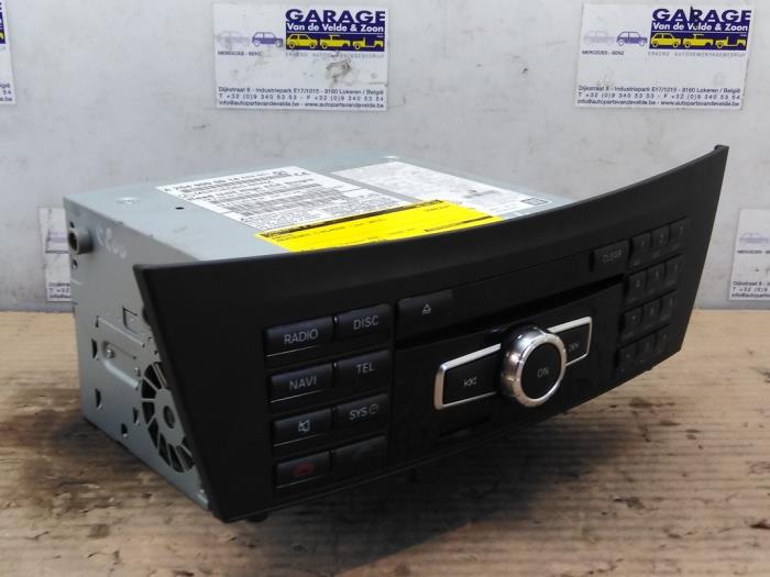 Radio Mercedes C-Klasse