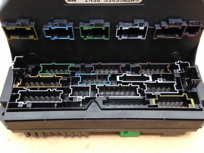 Comfort Module van een Mercedes-Benz E (W212) E-250 CDI 16V BlueEfficiency 2009