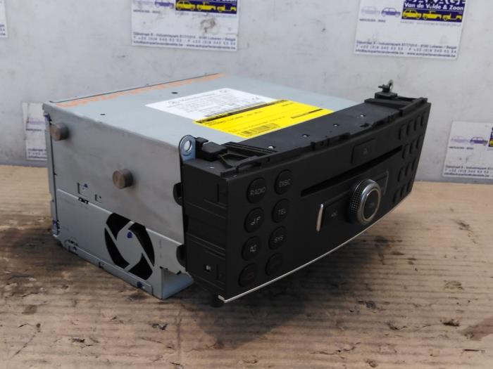 Radio Mercedes C-Klasse