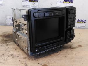 Gebruikte Radio Mercedes S (W220) 3.2 S-320 CDI 24V Prijs € 181,50 Inclusief btw aangeboden door Autoparts Van De Velde
