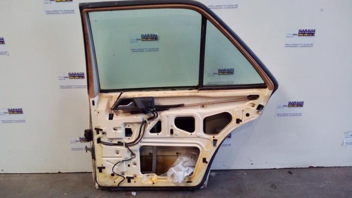 Rear door 4-door, right Mercedes E-Klasse