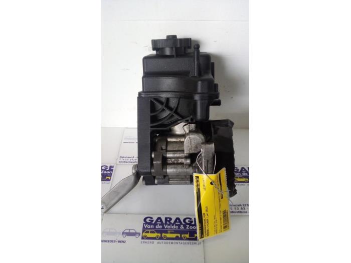 Pompe direction assistée Mercedes C-Klasse