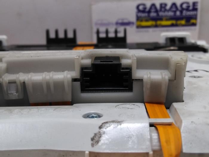 Oswietlenie wewnetrzne przód Mercedes C-Klasse