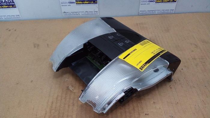 Oswietlenie wewnetrzne przód Mercedes SLK