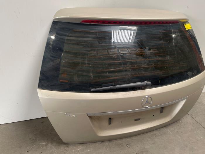 Couvercle coffre Mercedes C-Klasse