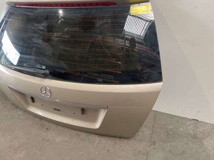 Couvercle coffre Mercedes C-Klasse