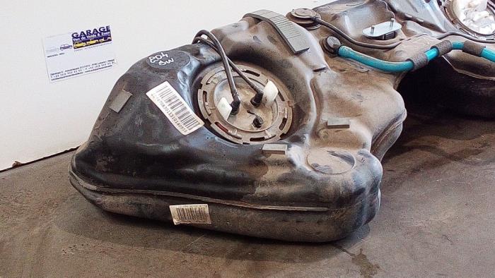Réservoir de carburant Mercedes C-Klasse