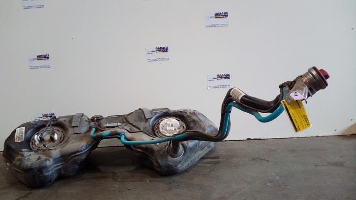 Réservoir de carburant Mercedes C-Klasse