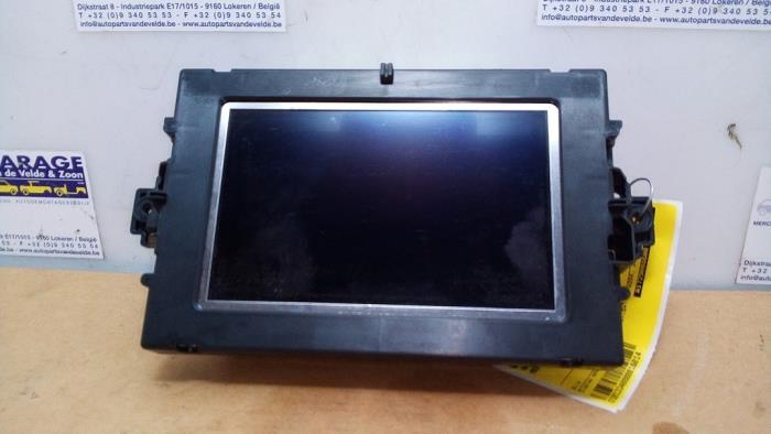Navigation display Mercedes C-Klasse