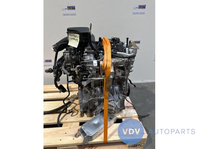 Motor van een Mercedes-Benz B (W247) 1.3 B-180 Turbo 16V 2019