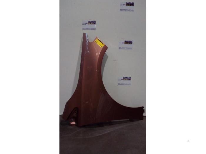 Blotnik prawy przód Mercedes B-Klasse