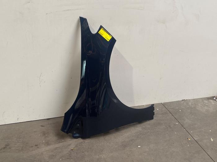 Blotnik prawy przód Mercedes B-Klasse