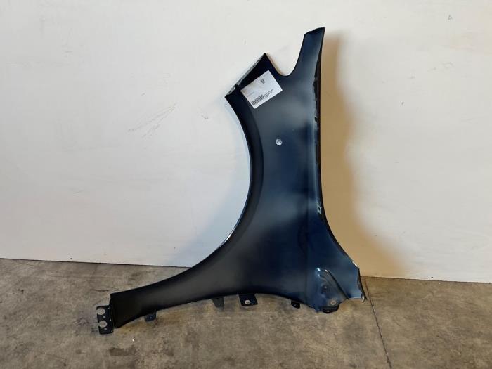 Blotnik prawy przód Mercedes B-Klasse