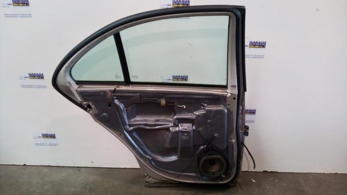 Tür 4-türig links hinten Mercedes C-Klasse