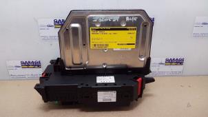 Gebruikte Comfort Module Mercedes S (W221) 3.0 S-320 CDI 24V Prijs € 90,75 Inclusief btw aangeboden door Autoparts Van De Velde