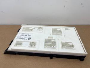 Gebruikte Comfort Module Mercedes A (W176) 2.0 A-45 AMG Turbo 16V Prijs € 60,50 Inclusief btw aangeboden door Autoparts Van De Velde