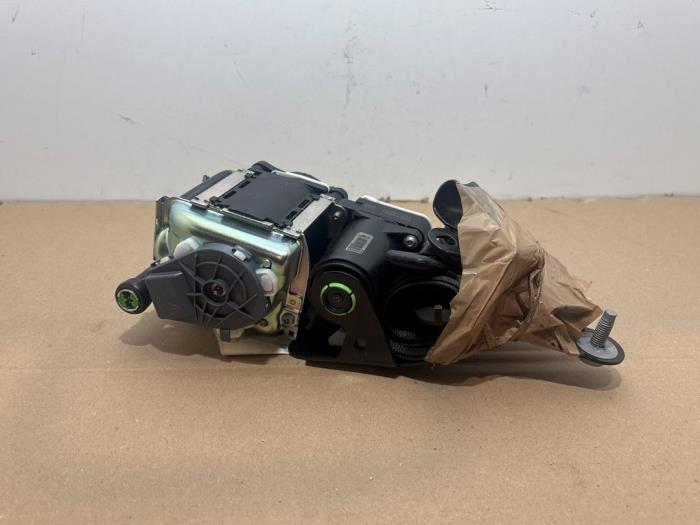 Seatbelt tensioner, right Mercedes E-Klasse