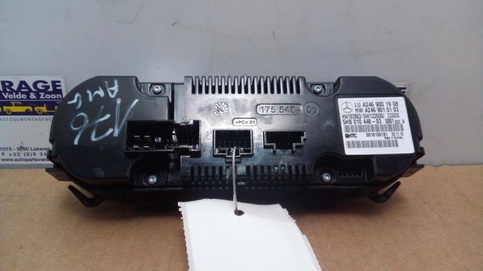 Panneau de commandes chauffage Mercedes A-Klasse