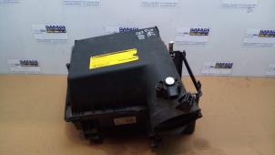 Gebruikte Luchtfilterhuis Mercedes B (W246) 1.8 B-180 CDI BlueEFFICIENCY 16V Prijs € 42,35 Inclusief btw aangeboden door Autoparts Van De Velde